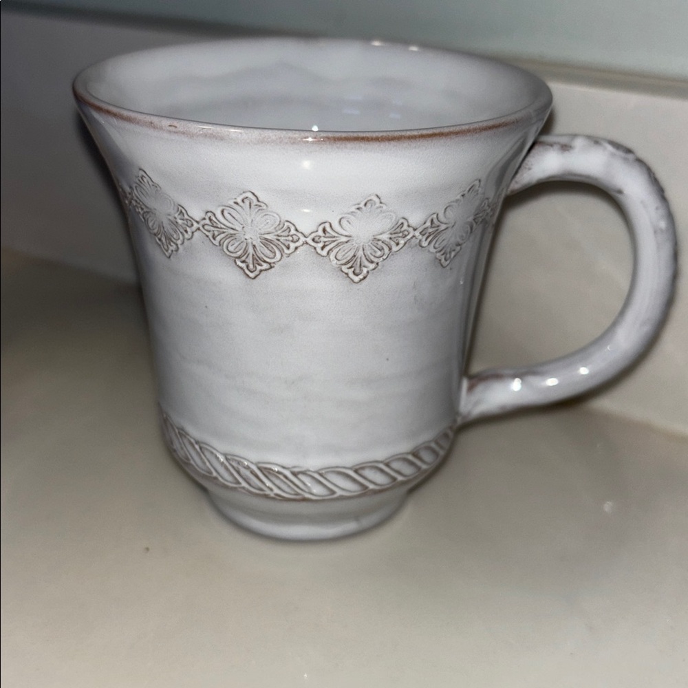 Vietri mug good used condition